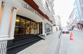 Grand Rosa Hotel